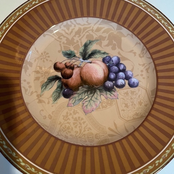 Fitz and Floyd Classic ChoicesTuscany Intaglia Salad/ Dessert Plates. Set of 4 - Picture 3 of 8